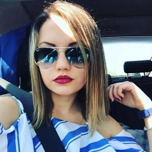 Meet your Posher, Mihaela